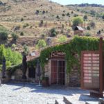 restaurante en la entrada del pueblo